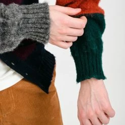 Howlin' Shaggy Bear Cosmic Cardigan - Magnifique *Limited 11 Howlin' Shaggy Bear Cosmic Cardigan - Magnifique *Limited -Howlin's Shop AW22LOOKBOOK 199